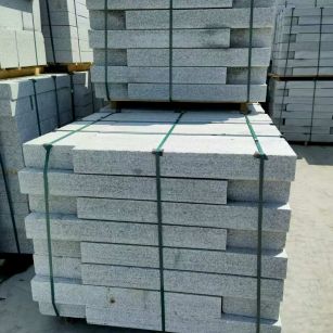 乌海 芙蓉白花岗岩路沿石、平石尺寸标准，色泽均匀