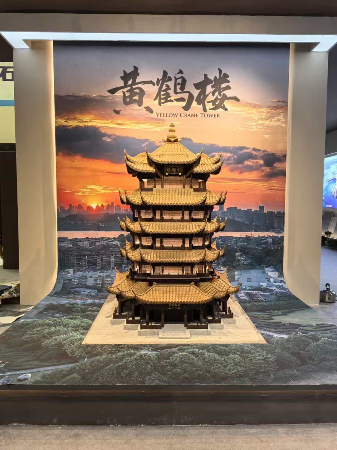 乌海仿古石文创作品-黄鹤楼