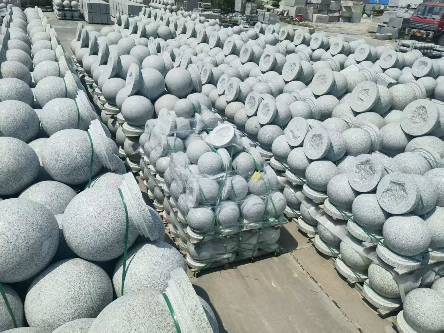 乌海 花岗岩实心圆球，石球，挡车球，挡车石，车止石，路障石。