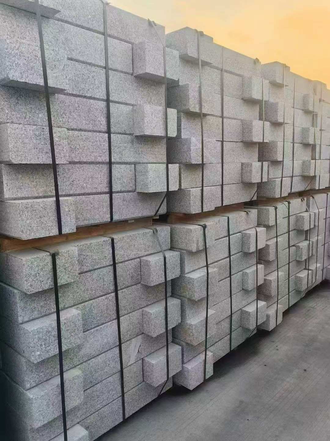 乌海 芝麻白路沿石